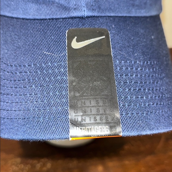 New Navy Blue Nike Heritage University North Carolina UNC Tar Heels Baseball cap - Picture 2 of 5